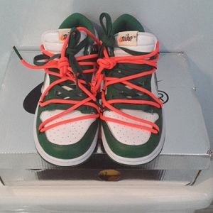 Nike Air Dunks 100% authentic with the boxs sizes